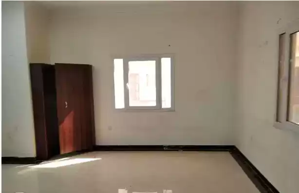 Résidentiel Propriété prête 6 chambres U / f Villa autonome  a louer au Al-Sadd , Doha #7234 - 1  image 